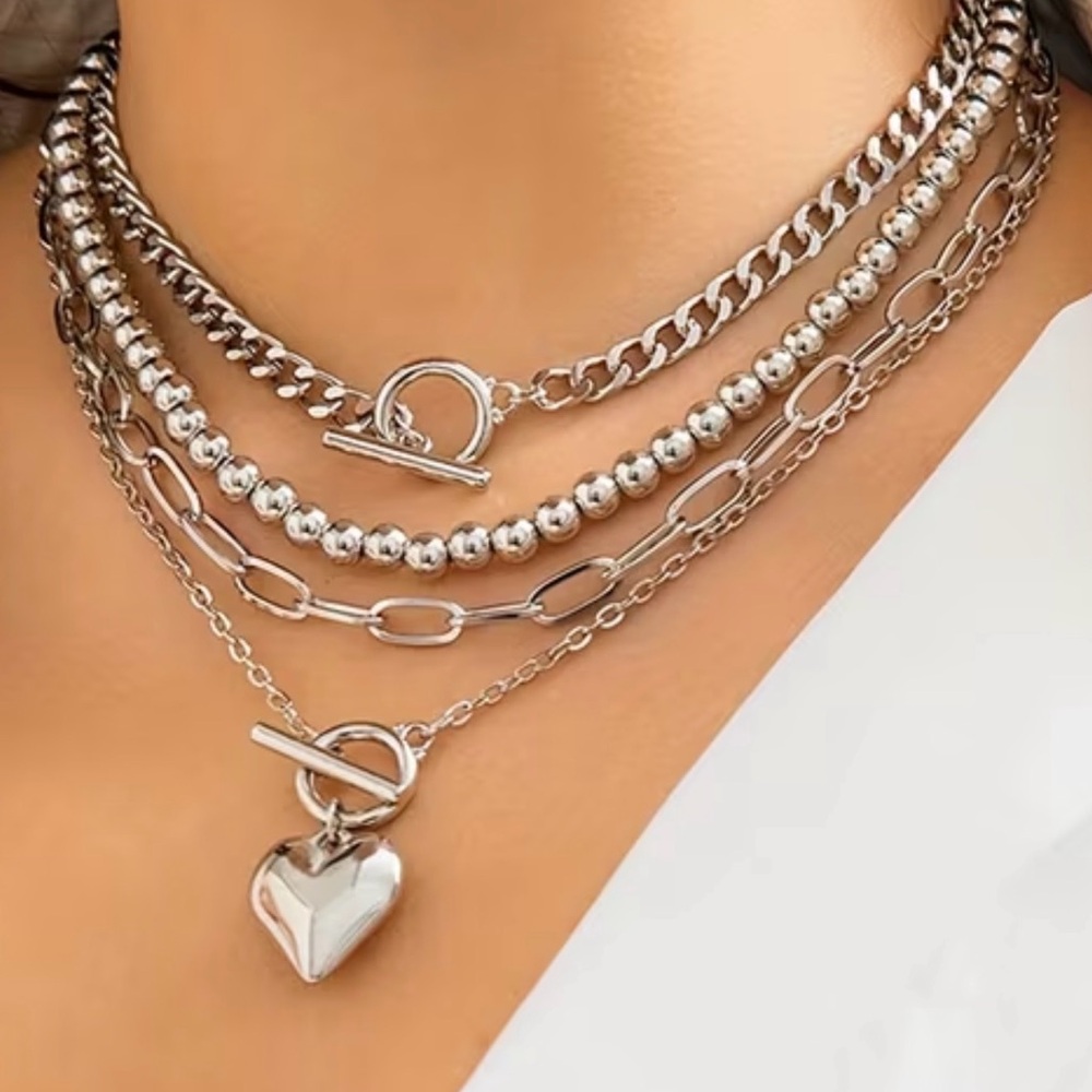 🧚‍♀️HOST PICK🧚‍♀️ 4 pc Layered Silver Heart Toggle Necklace set - Picture 3 of 4